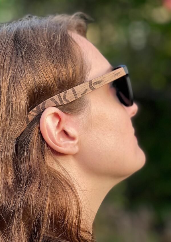 Dekorerade solglasögon i trä – Viking Runes från Eyewood - Image 3