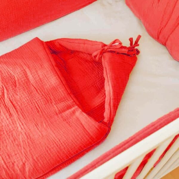 Baby nest i ekologisk bomull –  jordgubb - Image 2