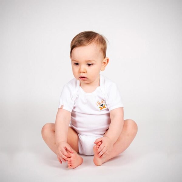 Ekologisk baby body i bomull – Fuzzy från PaPate - Image 4